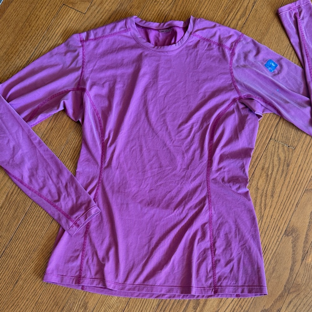 Arc’teryx top